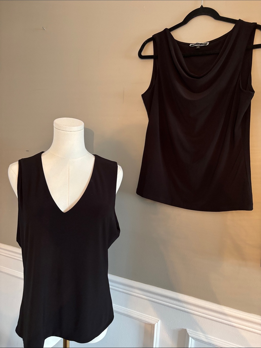 Melanie Lyne Staple Black Sleeveless V-Neck and Draped Tank Tops - Set